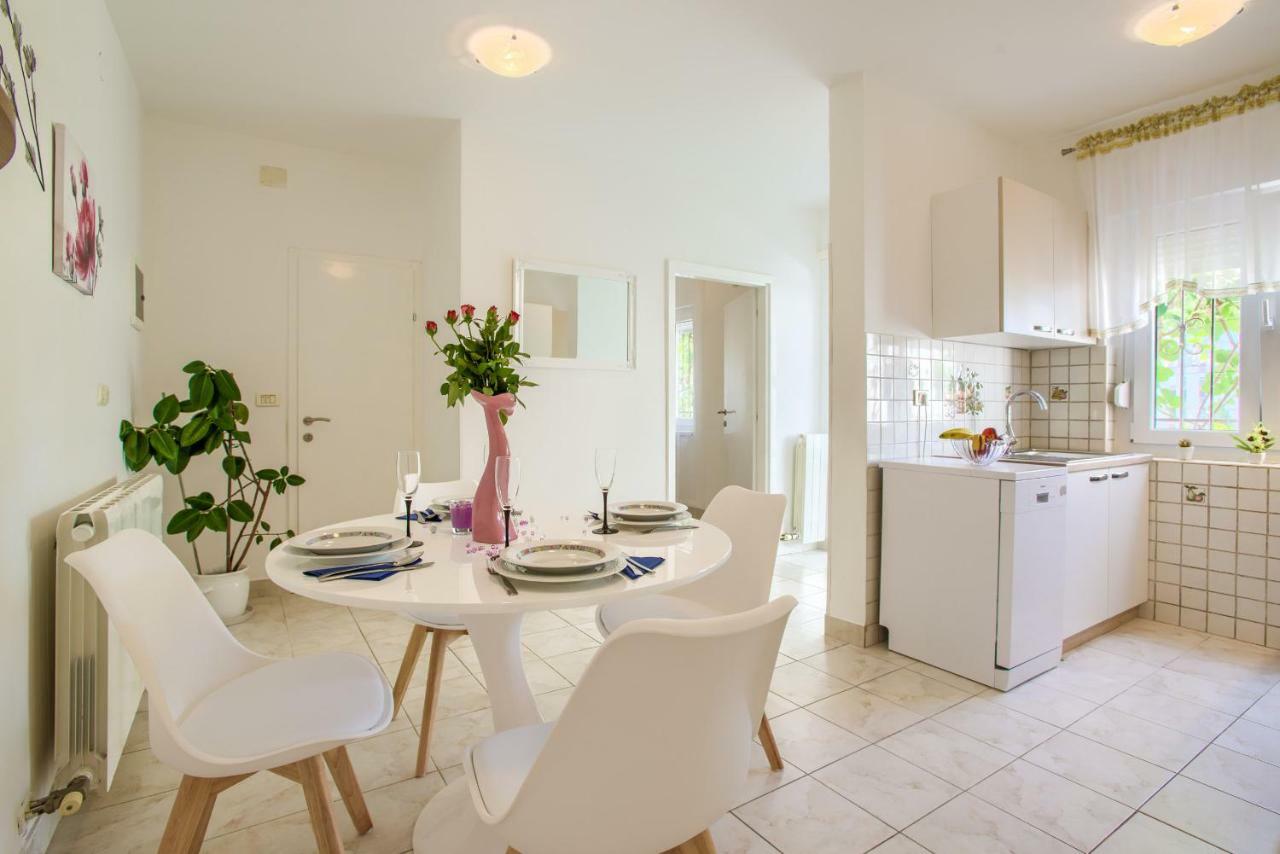 Apartman Paola Pula Bagian luar foto