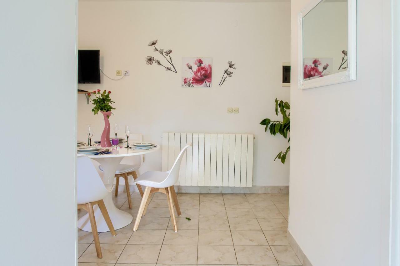 Apartman Paola Pula Bagian luar foto