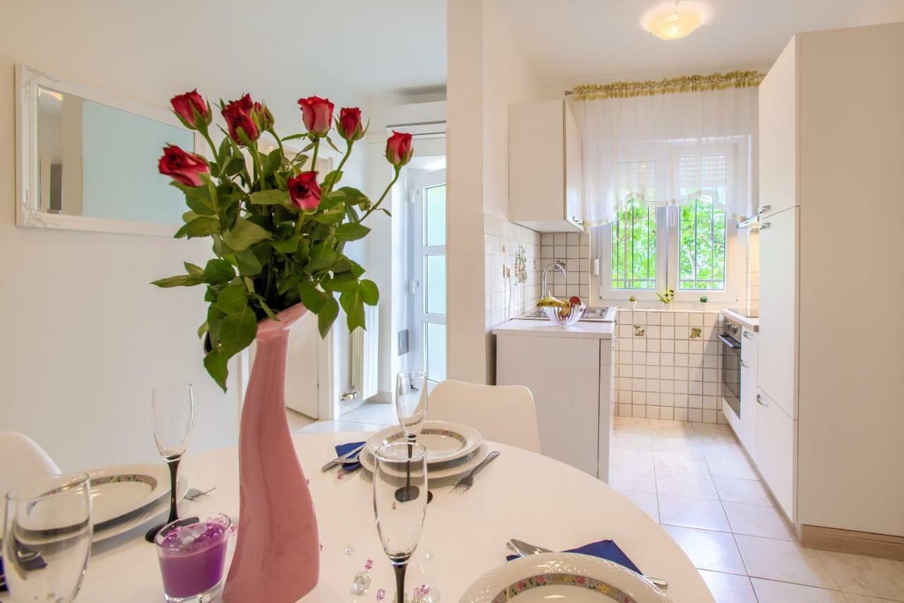 Apartman Paola Pula Bagian luar foto
