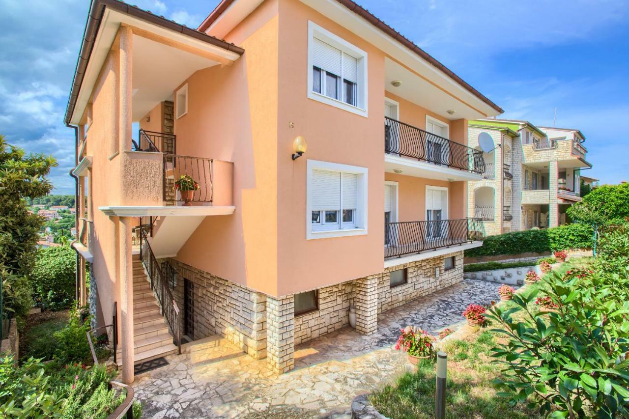Apartman Paola Pula Bagian luar foto